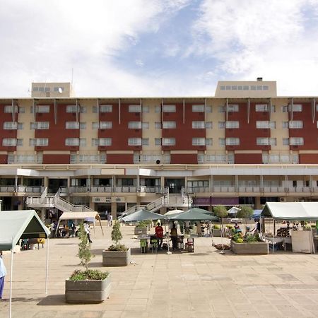 Cresta President Hotel Gaborone Exteriér fotografie
