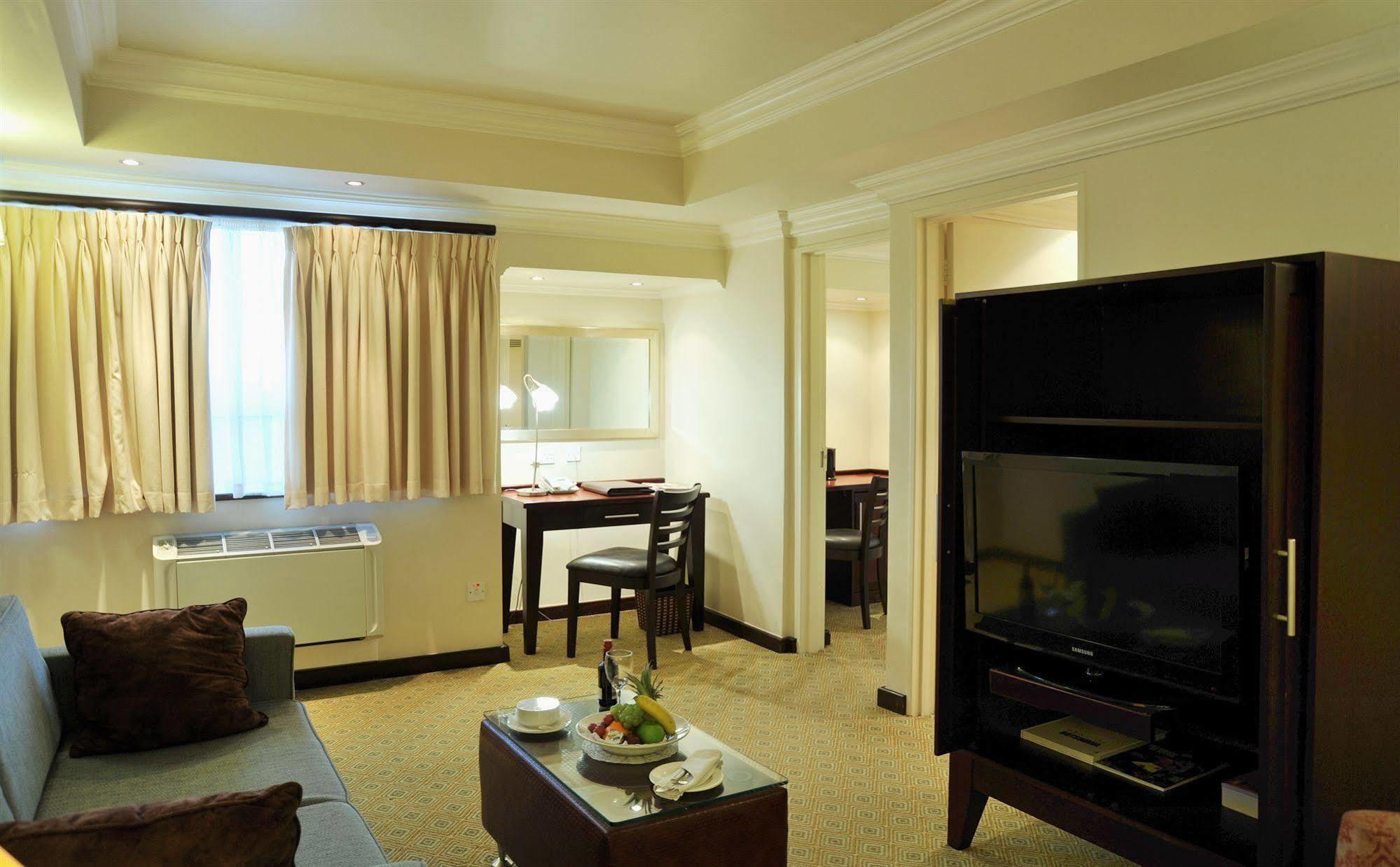 Cresta President Hotel Gaborone Exteriér fotografie