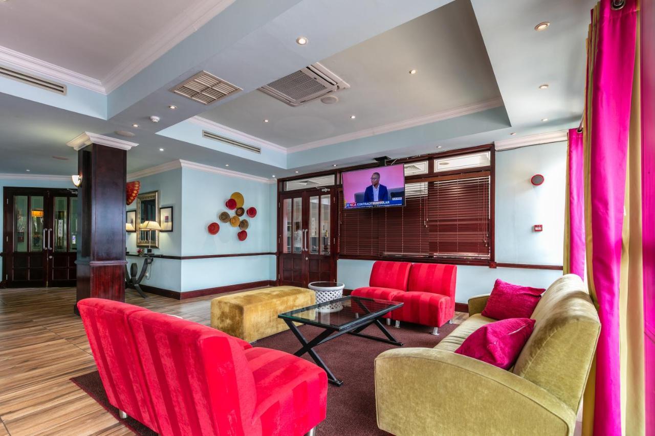 Cresta President Hotel Gaborone Exteriér fotografie