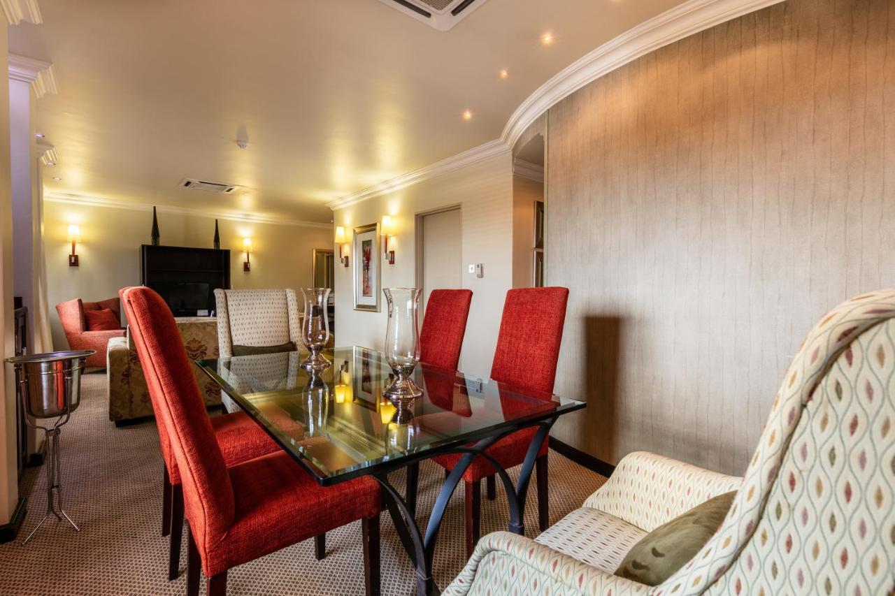 Cresta President Hotel Gaborone Exteriér fotografie