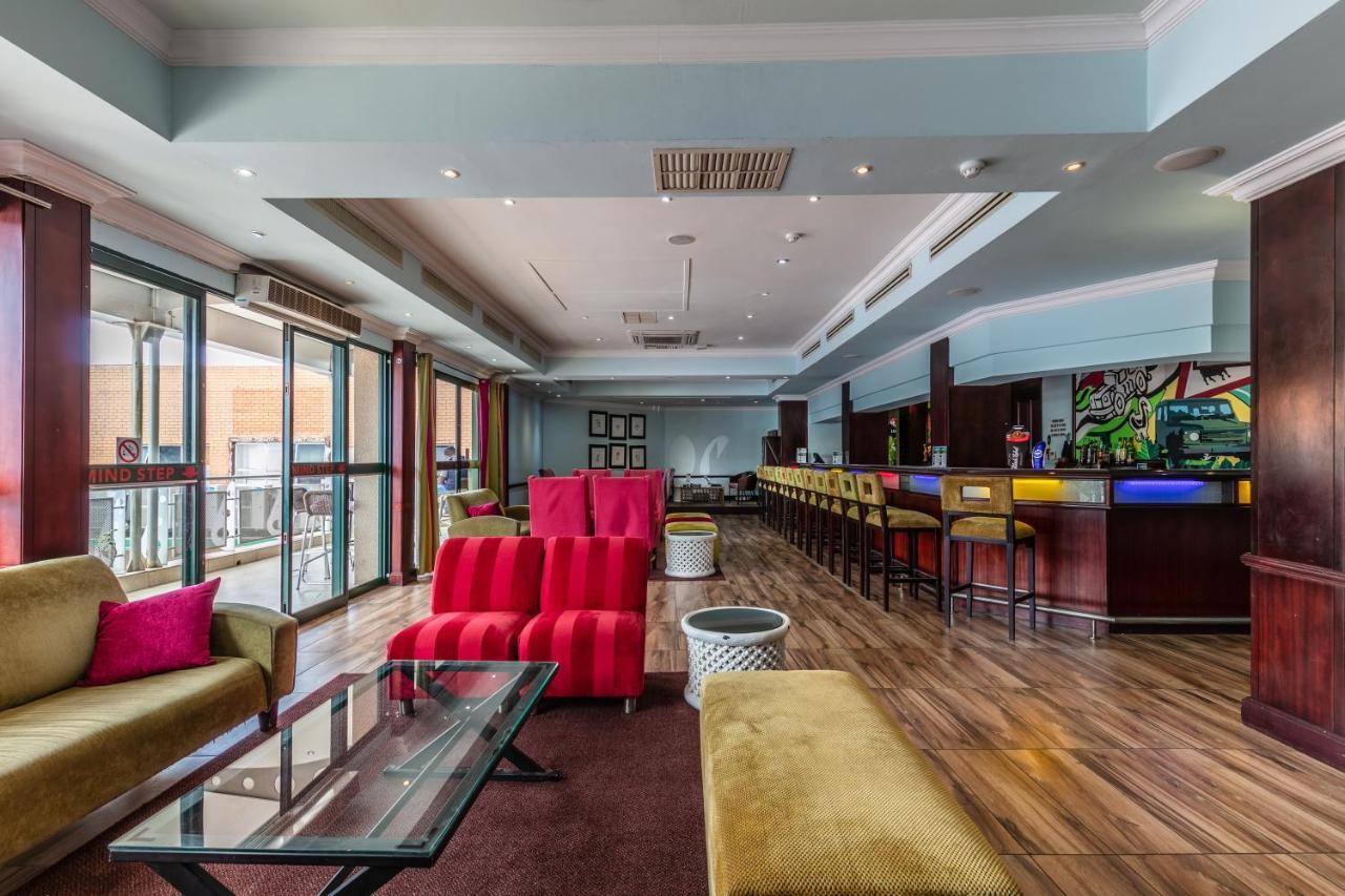 Cresta President Hotel Gaborone Exteriér fotografie